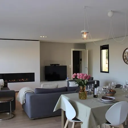 Villa Les Jasmins - Le Cannet-vallauris - Modern With Ac, Ideal For Fun And Work Vallauris