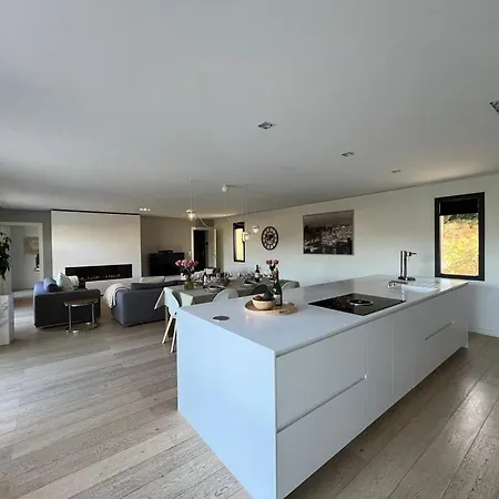 Villa Les Jasmins - Le Cannet-vallauris - Modern With Ac, Ideal For Fun And Work